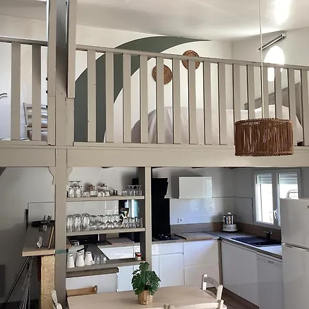 Le De Lolivier En Provence Holiday home *