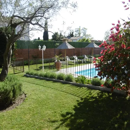 Le De Lolivier En Provence Holiday home *